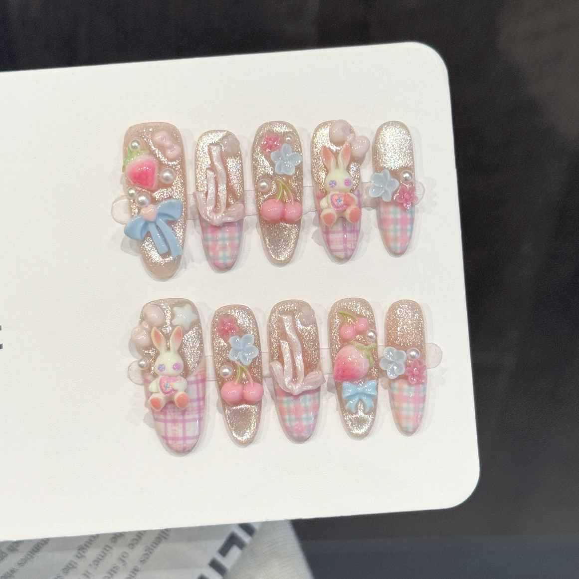 Nail Art Fake - 10 шт. овальных накладных ногтей ручной