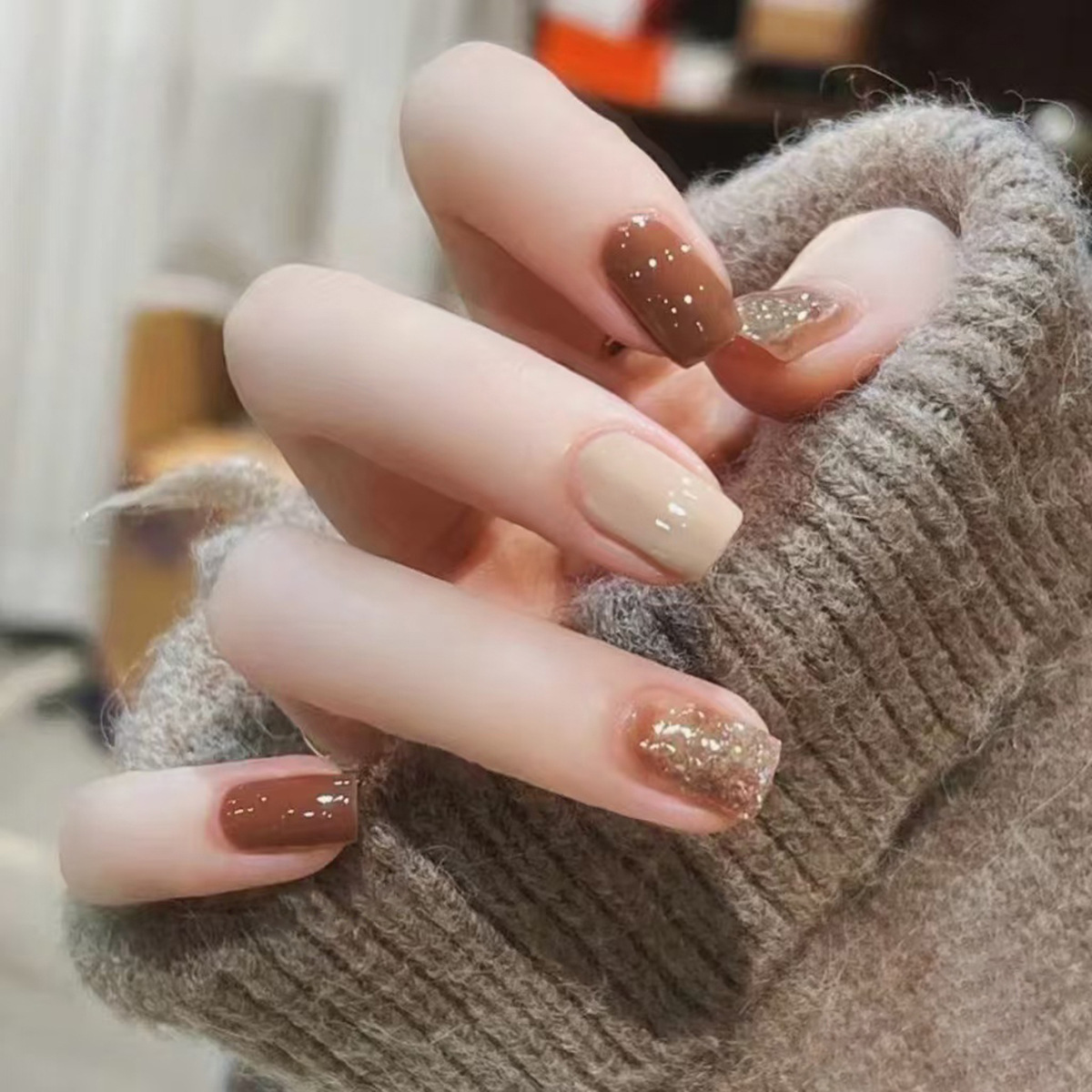 Nail Art Simple Elegant - 24 шт., карамельно-коричневая блестящая палочка с