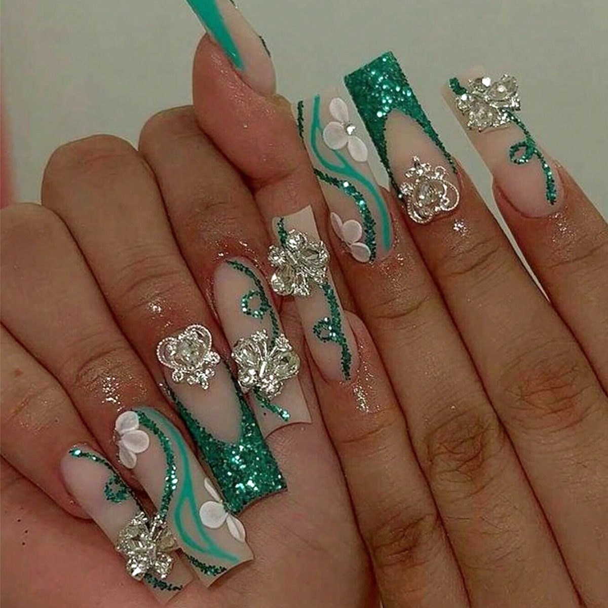 Накладные ногти на длинный гро – обзор и цена Nail Art Gliter